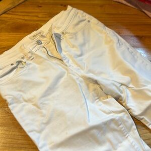 Maxwell white jeans straight crop size 29